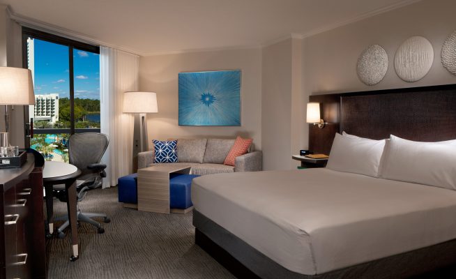 ONE BEDROOM ISLAND SUITE - POOL VIEW